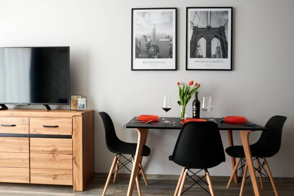 Easy Rent Apartments - Crystal لوبلين المظهر الخارجي الصورة