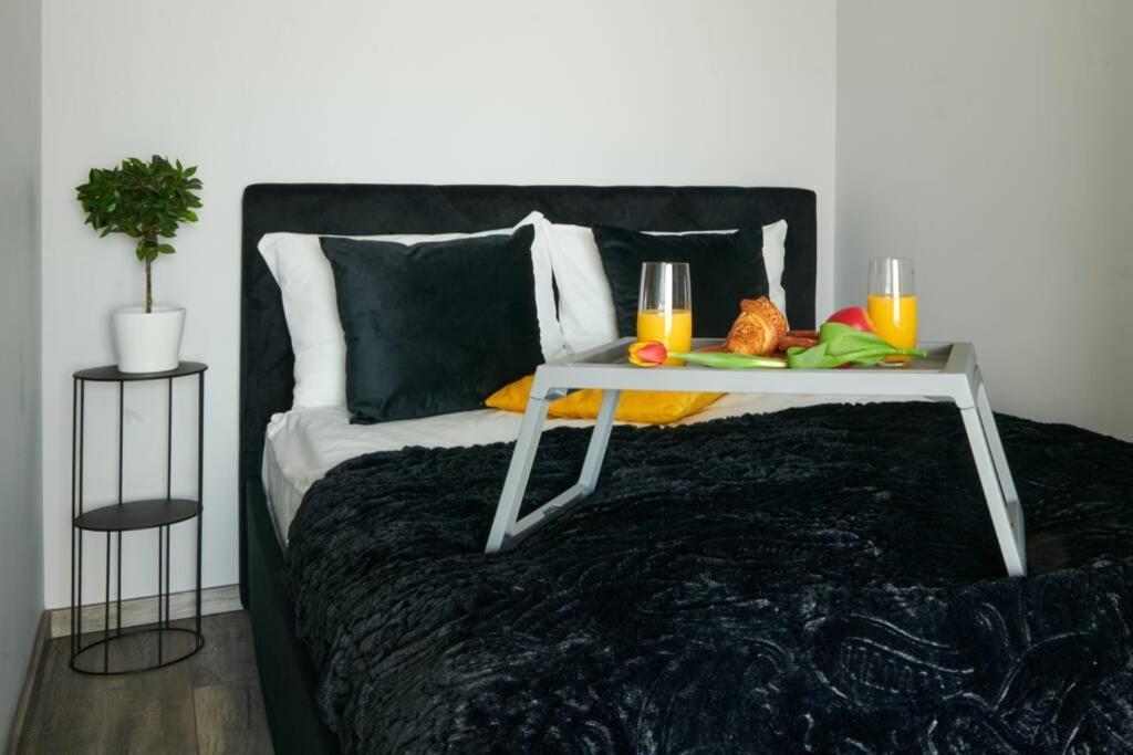 Easy Rent Apartments - Crystal لوبلين المظهر الخارجي الصورة